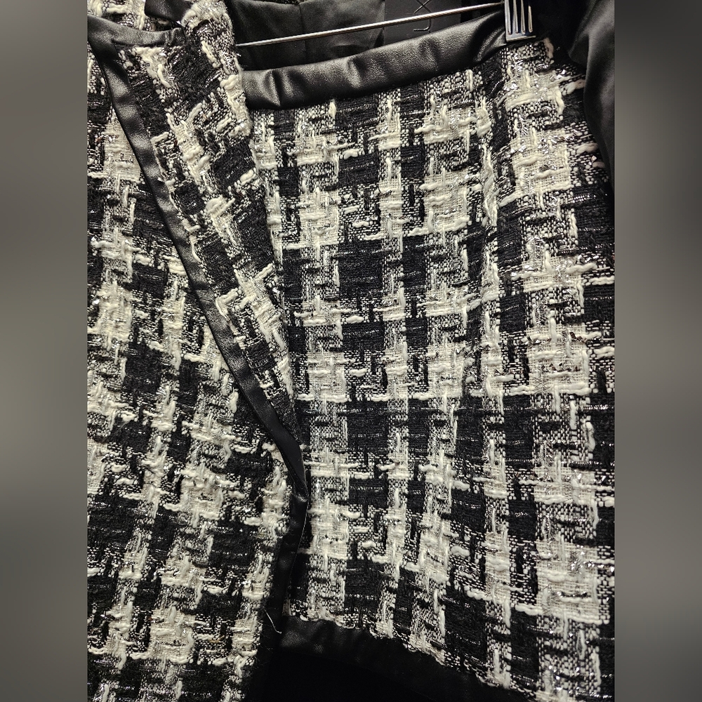 2 Piece Set Fashion Nova - Black & White Plaid Blazer & Mini Skirt SMALL - Picture 3 of 4